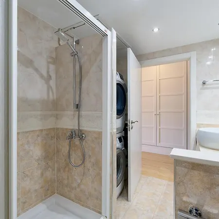 Kosta Homes - Pyr And Pool Fuengirola