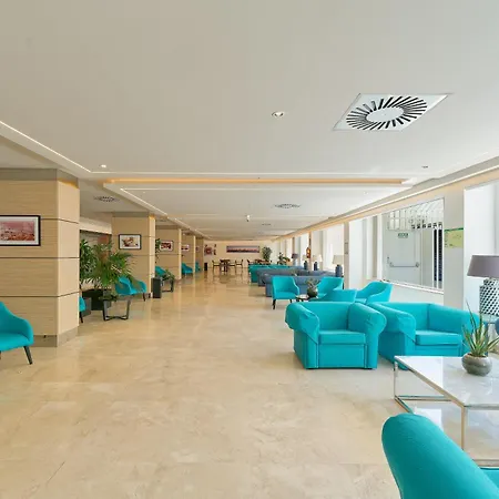 Kosta Homes - Pyr And Pool Apartment