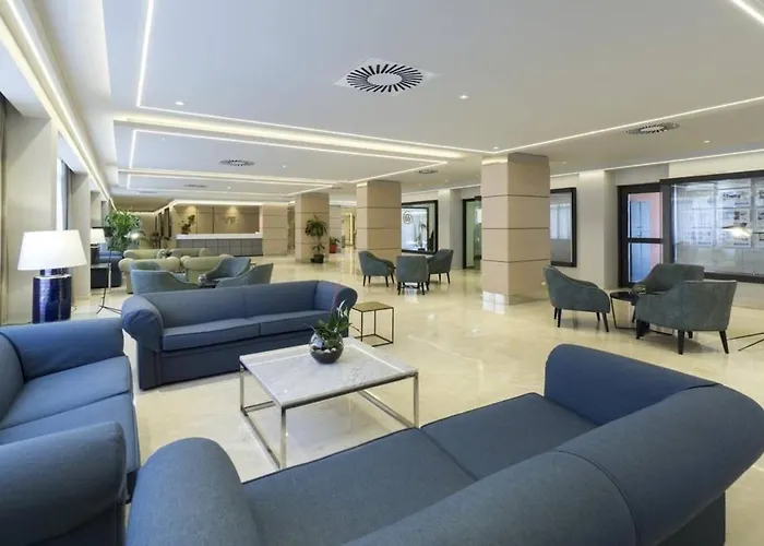 Kosta Homes - Pyr And Pool Apartment