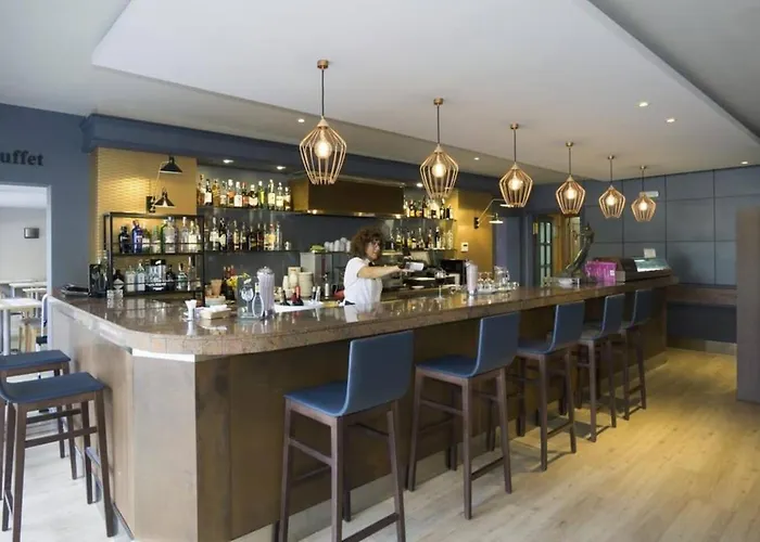 Kosta Homes - Pyr And Pool Fuengirola