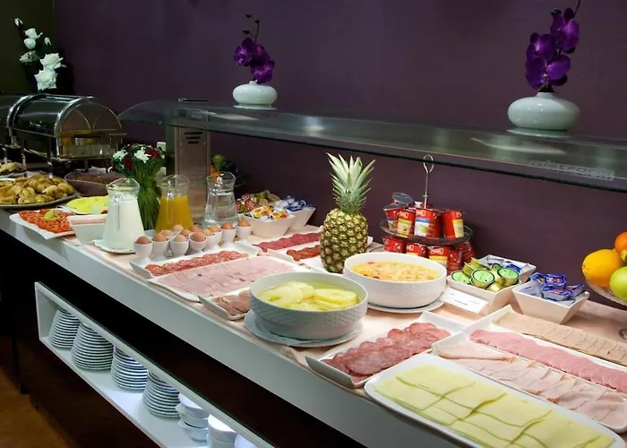 Kosta Homes - Pyr And Pool