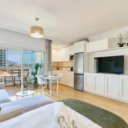 Kosta Homes - Pyr And Pool *